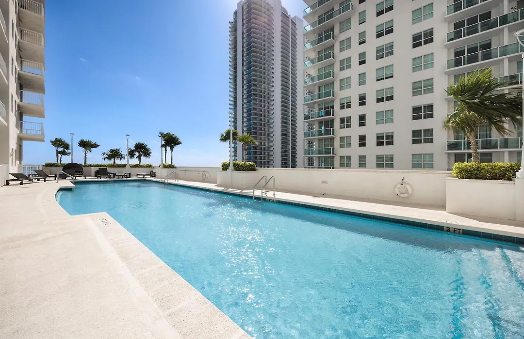 Two Bedroom Oceanview Apartment In Brickell-1