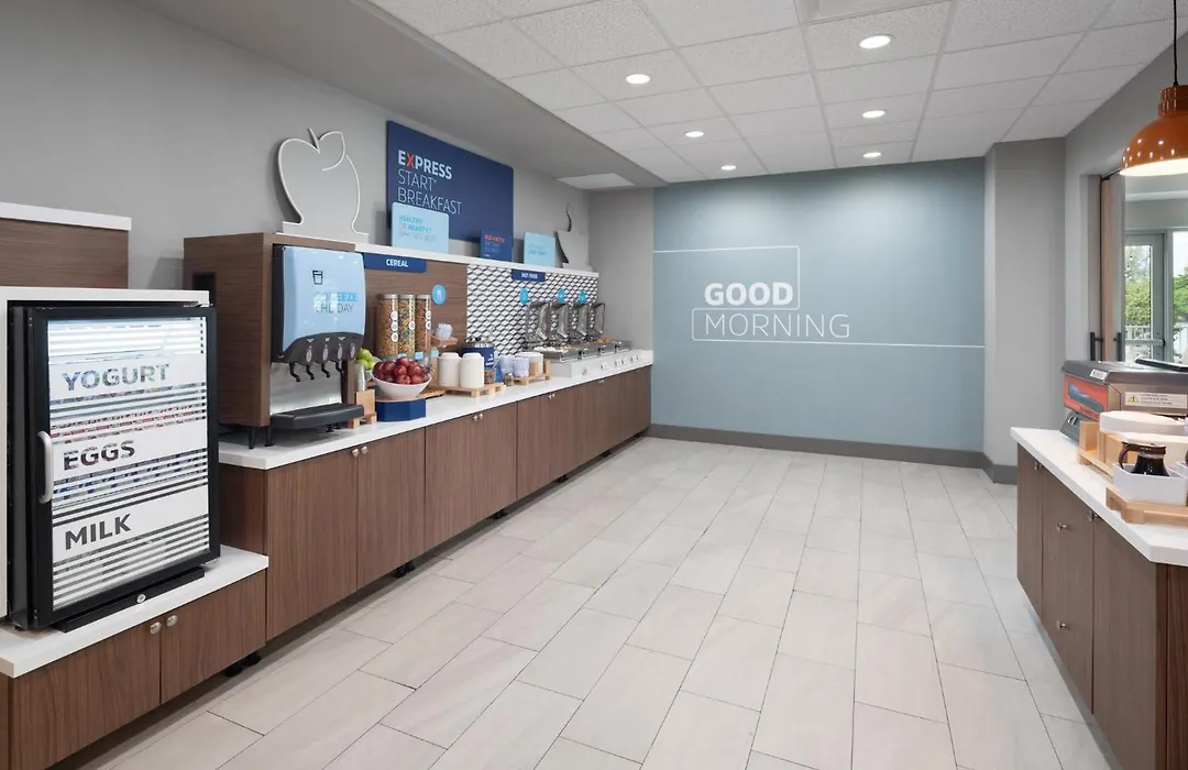 Holiday Inn Express Miami Airport-Blue Lagoon Area By Ihg-1