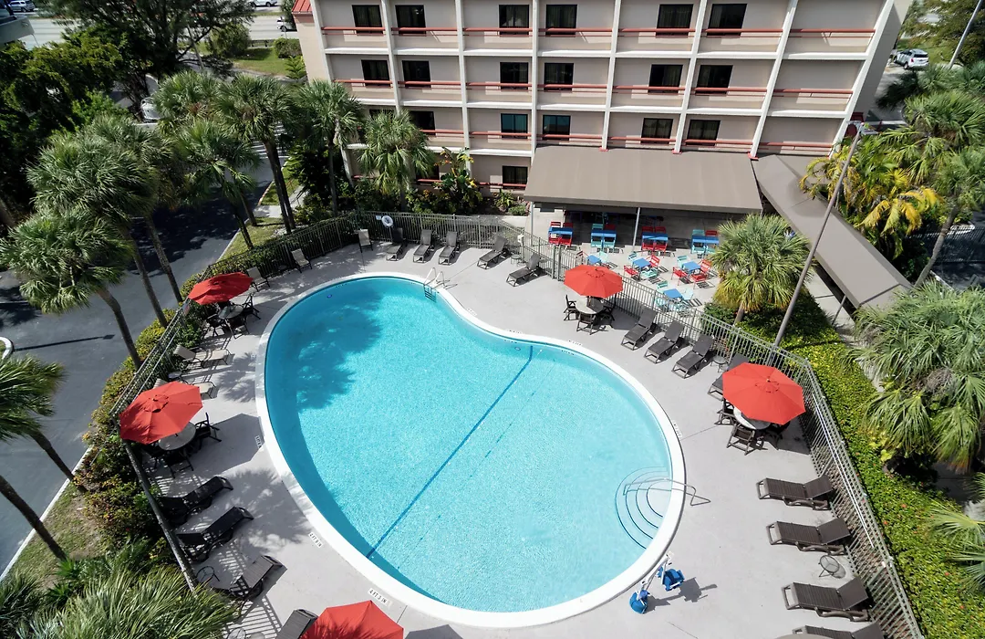 Red Roof Inn Plus Miami Airport-1