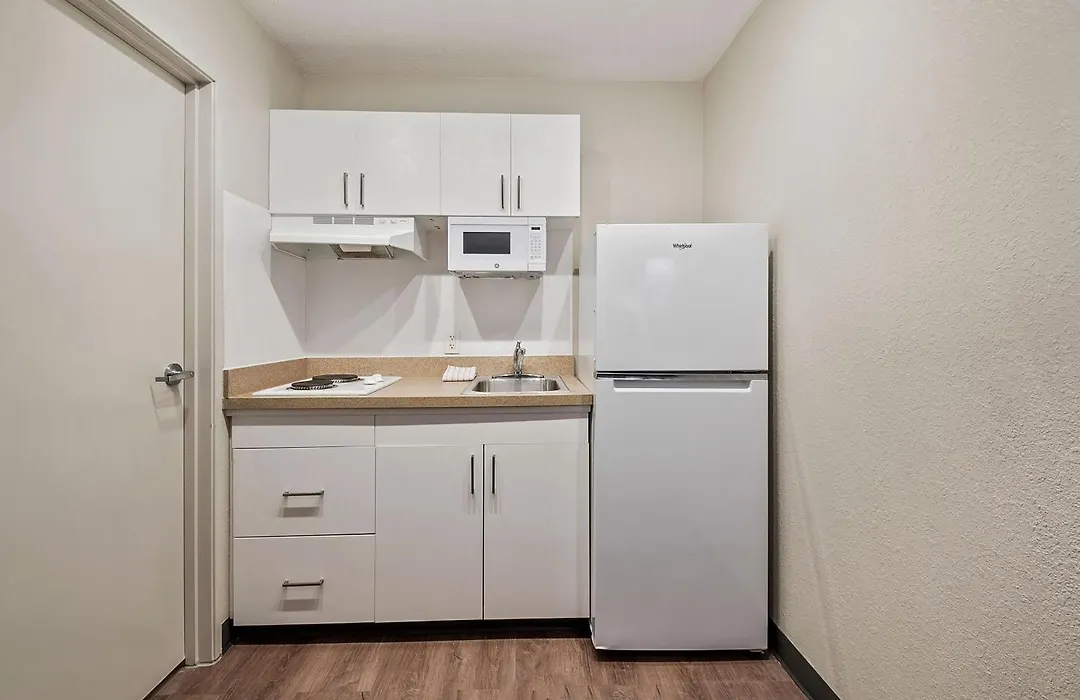 Extended Stay America Suites - Miami - Airport - Blue Lagoon-1
