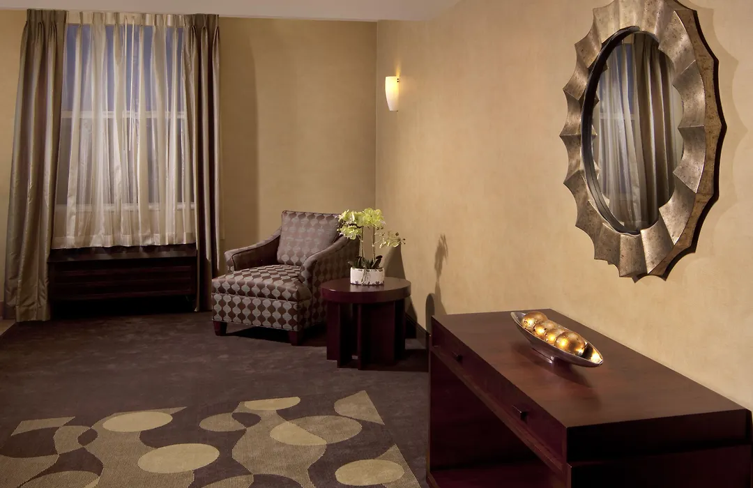 Best Western Plus Miami Intl Airport Hotel&Suites Coral Gables-1
