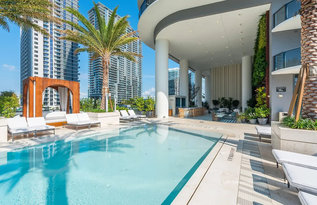 Sls Lux Brickell-1