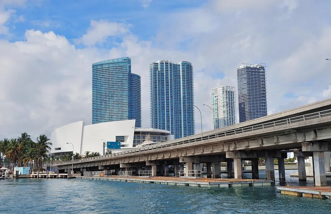 Bright And Airy Miami 1Br Apt Near Brickell-1