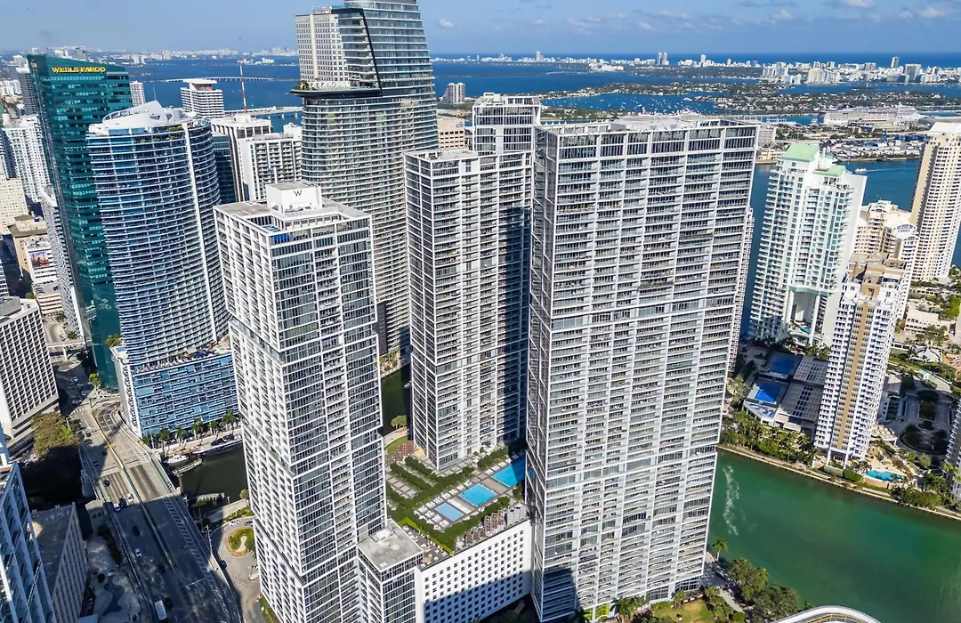 Luxury Waterfront Condo At Icon-Brickell-Sea View-Free Spa & Gym-1