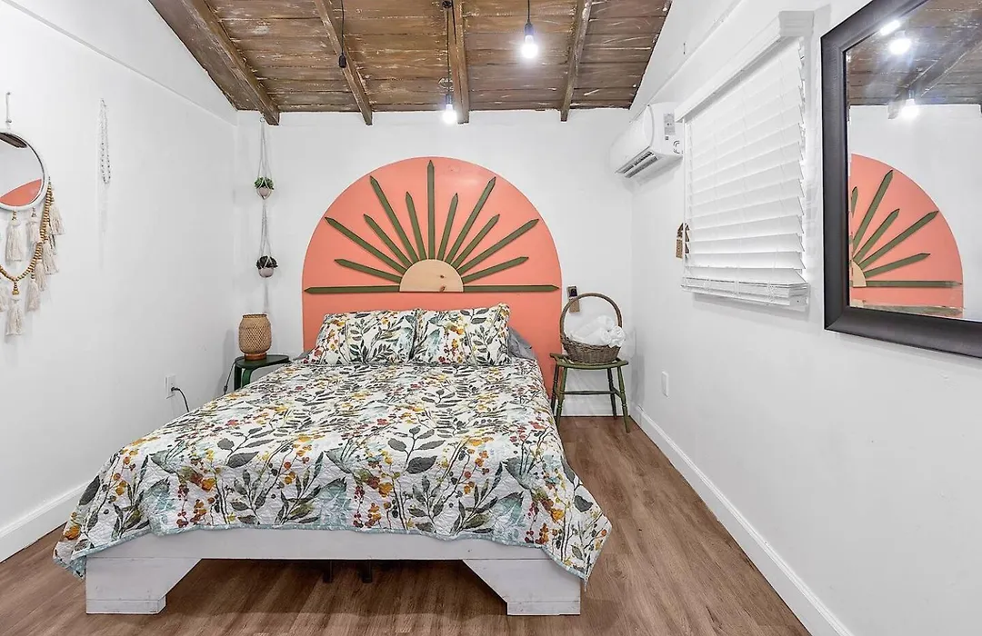 Private And Secluded Studio In Little Havana - 6V-1