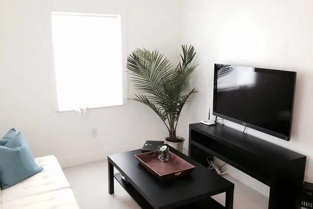 Miami 2168 Studio-1