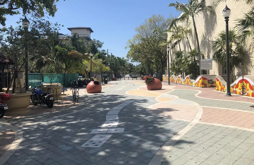 Zbunkz - Little Havana-1