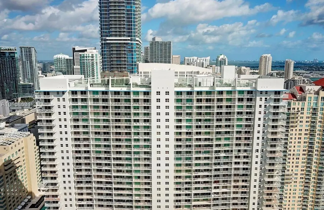 The Club Penthouse # 42-1