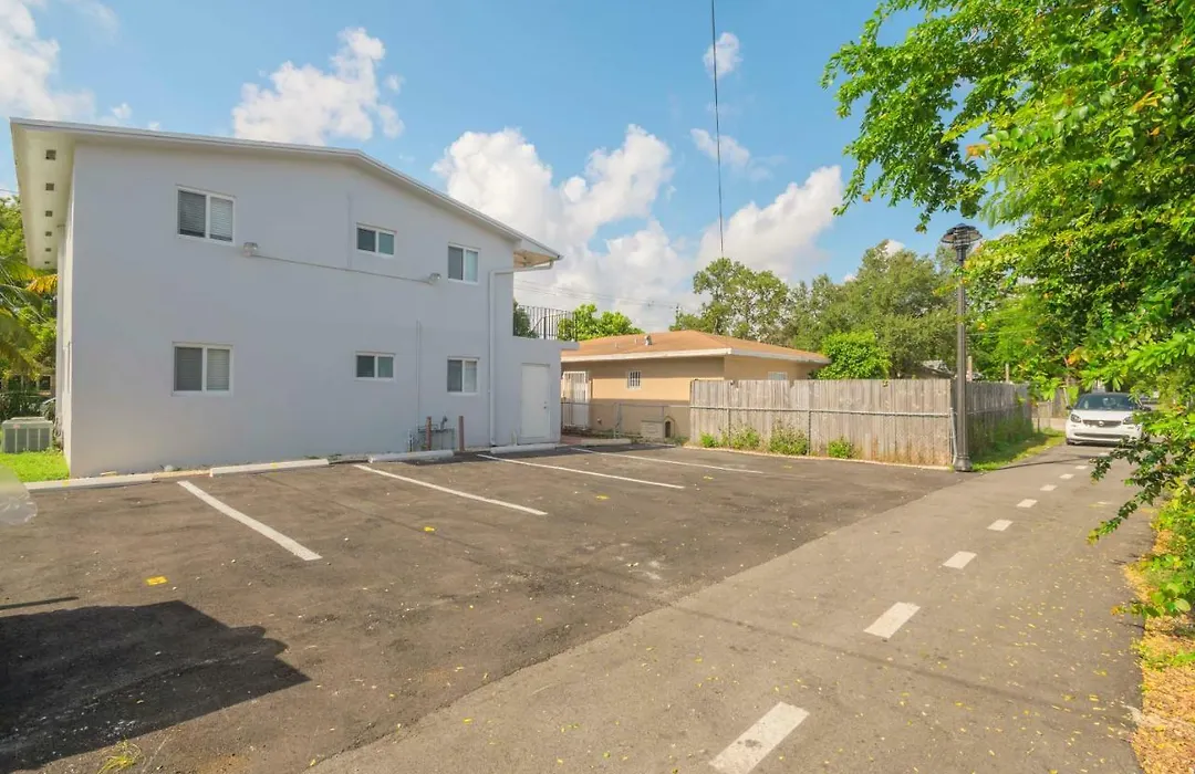 Stylish 2Br Apartment In Midtown-Wynwood-1