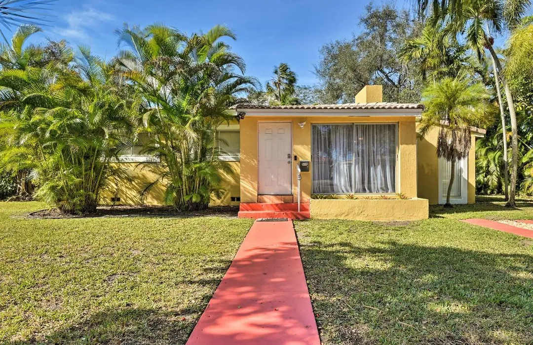 Quaint Central Miami Bungalow: 10 Mi To Mid-Beach!-1