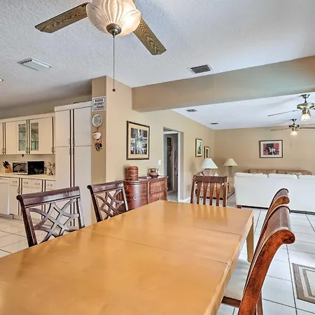 Home W/ Pool In Upscale Pinecrest Village-2