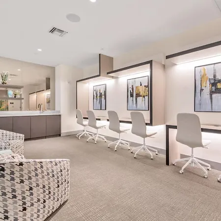 Luxury 2Bd Apartment In Downtown Doral-2