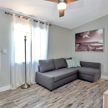 2 Bedroom Buena Vista Walk To Design District-2