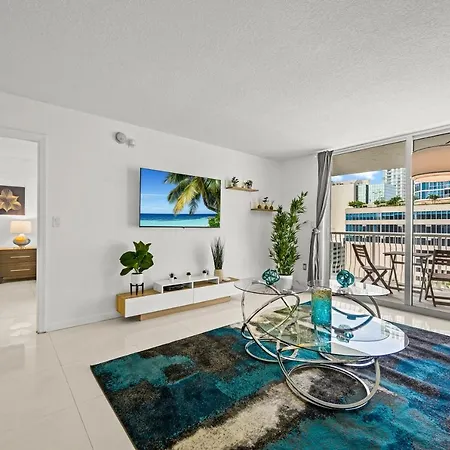 Superb Condo With Parking In Brickell Miami-3