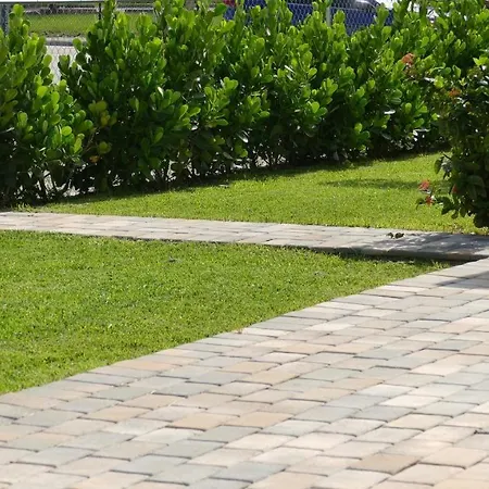 Miami-Airport Oasis Vip House-2