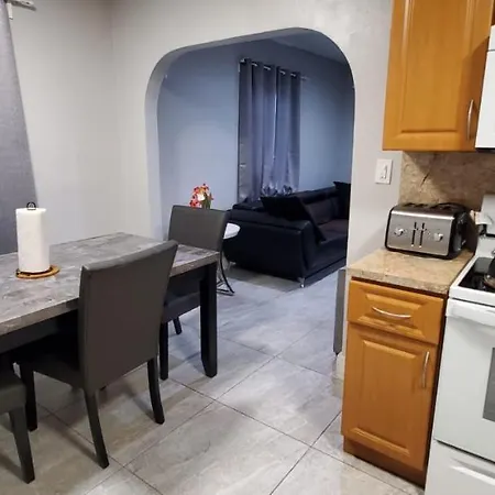 Cozy Home Near Wynwood And Miami Airport-2