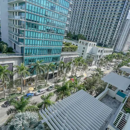819-Charming Apartment In The Heart Of Midtown-3