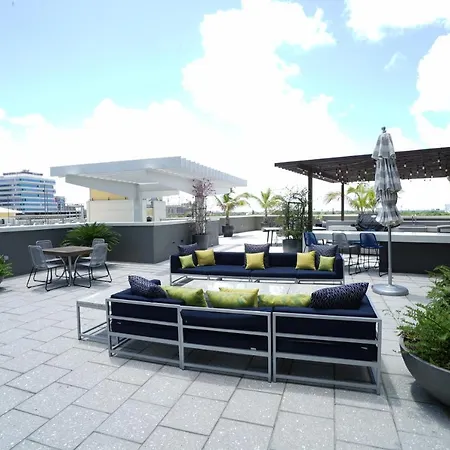1015-Stay In The Heart Of Midtown And Enjoy Miami-3