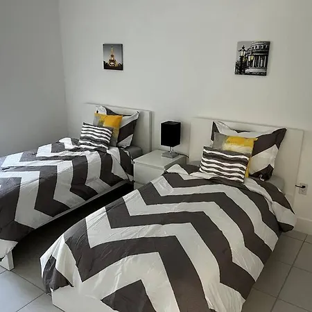 New House/4 Bedrooms/2 Bathrooms/3Parking Spaces-3