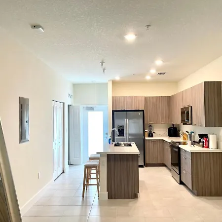 Apartamento Entero De Lujo En Miami Doral-3