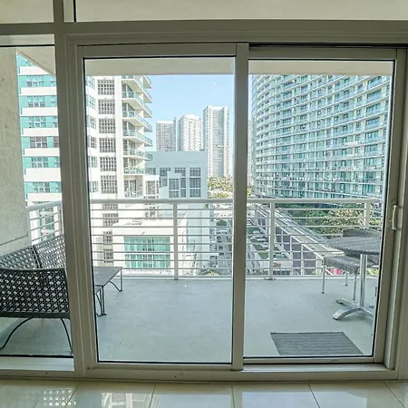 801 - Cozy Apartment 2Bed/2Bathtown Miami-3