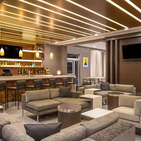 Wingate By Wyndham Miami Airport-3