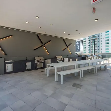 Beautiful Unit With A Stunning View-3