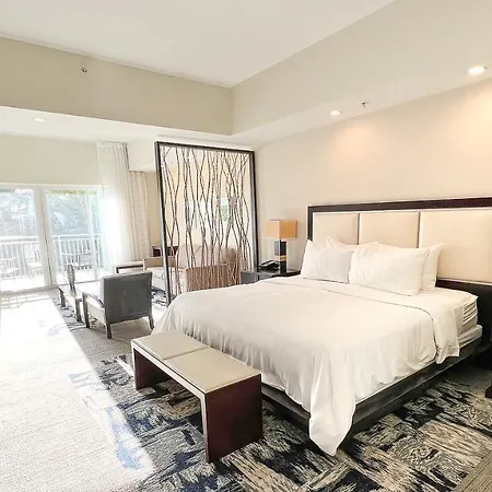Modern Private Studio - King Bed, Jacuzzi, Balcony And Pool-2