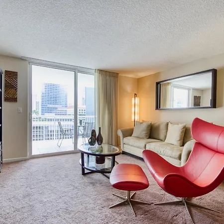 Brickell Beauty-2