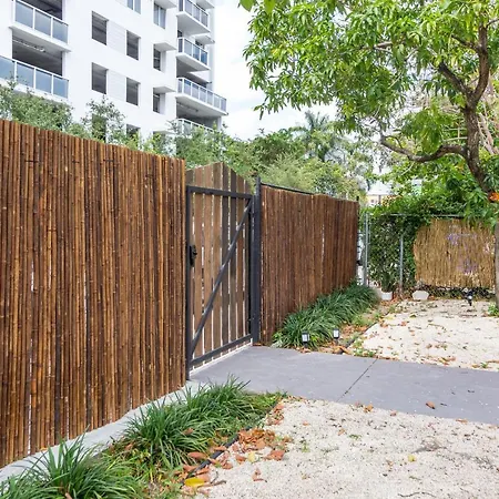 1 Bedroom Apartment With Balcony Miami - Heart Of Downtown-3