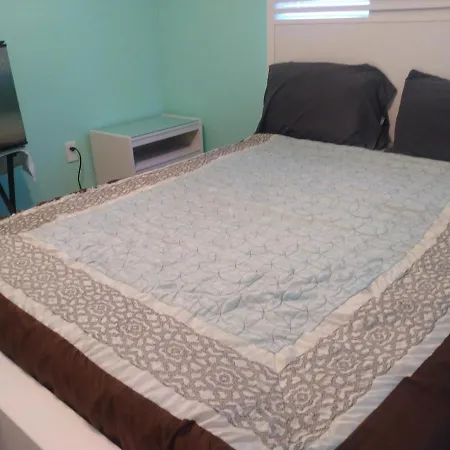 Mimo Home Studio With Private Entrance & Key-3