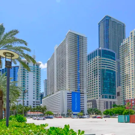 2Bd Condo At Brickell With Bay View-2
