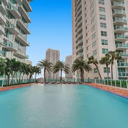 Amazing Loft Style 1 Bed With Water And City Views-2