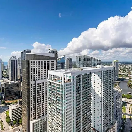 Modern 1 Bed Icon Brickell With Amazing Views-3