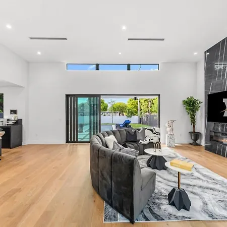 Frenchie Luxury Design District Estate-3