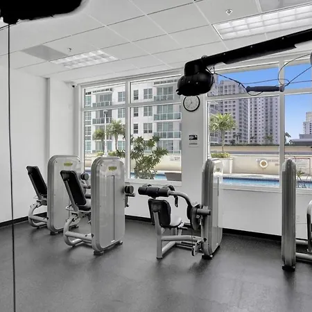 Located In Brickell, With A Balcony, Pool, Free Parking, Miami Views-2