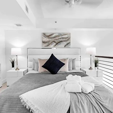 Cozy King Loft W/Amazing Views-3