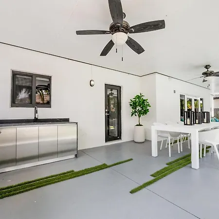 Luxury Beach Oasis - Heated Pool, Game Extravaganza L44-2