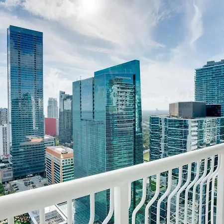 2Br Penthouse With Unbeatable Water Views And Parking-2
