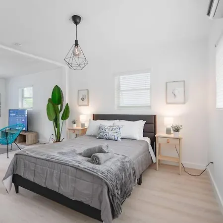 Fantastic Studio Near The Beach-2