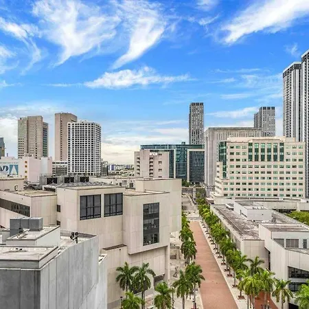 3 Bedroom Executive Suite In Downtown Miami-2