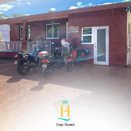 Easy Hostel-3