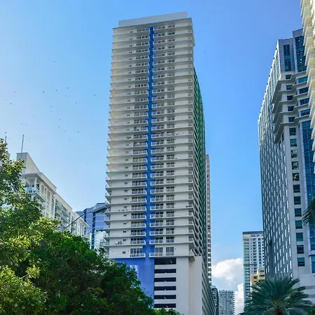 We Host Wonderful 3 Bedroom Condo At Brickell W Gym-3