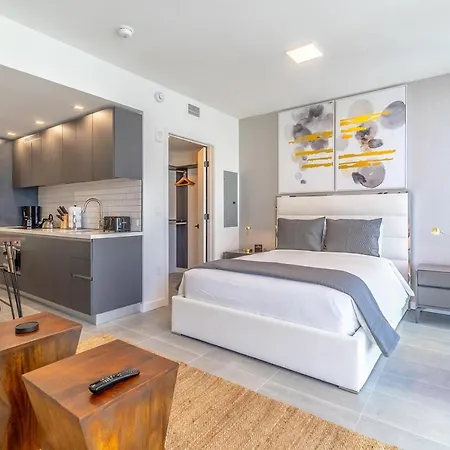 Downtown Miami Condos By Lua Host-3