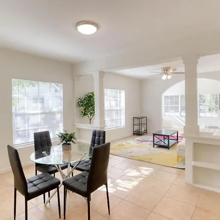 Retreat To A Stylish Wow Hotel Quality Two Story Upscale 4-2 In Historic Coconut Grove-2