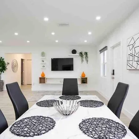 House 4Br 7Beds Petfriendly Close To The Airport-2