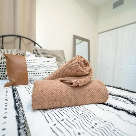 Miami Luxury 5Bd Home! Next To Wynwood & Design District-3