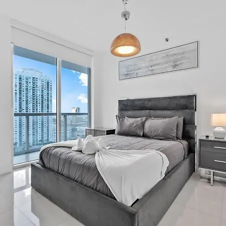 Astonishing 2 Bedroom Brickell Condo-2