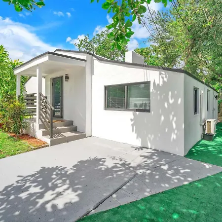 Elegant & Brand New Studio In Prime Location-2