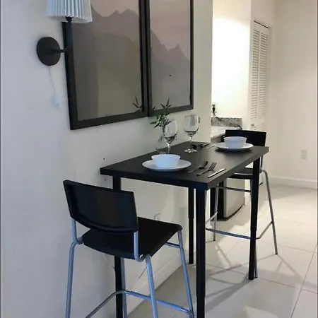 Downtown Doral 2/2-3